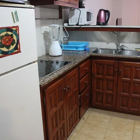 Отель 150 Tropicana Park 3*